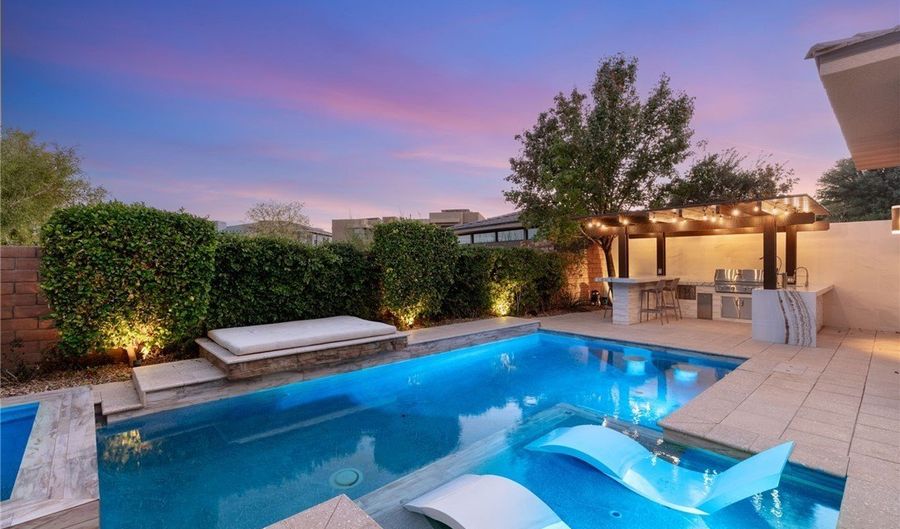 38 Moonfire Dr, Las Vegas, NV 89135 - 4 Beds, 6 Bath