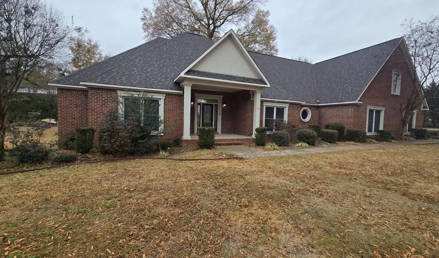 102 Kaitlyn Dr, Beebe, AR 72012 - 5 Beds, 4 Bath