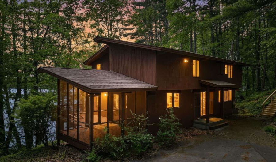 18 Treehouse Way, Barrington, NH 03825 - 4 Beds, 4 Bath