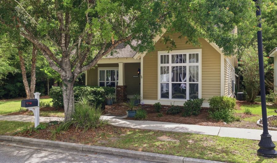 19738 Savannah St, Biloxi, MS 39532 - 3 Beds, 3 Bath
