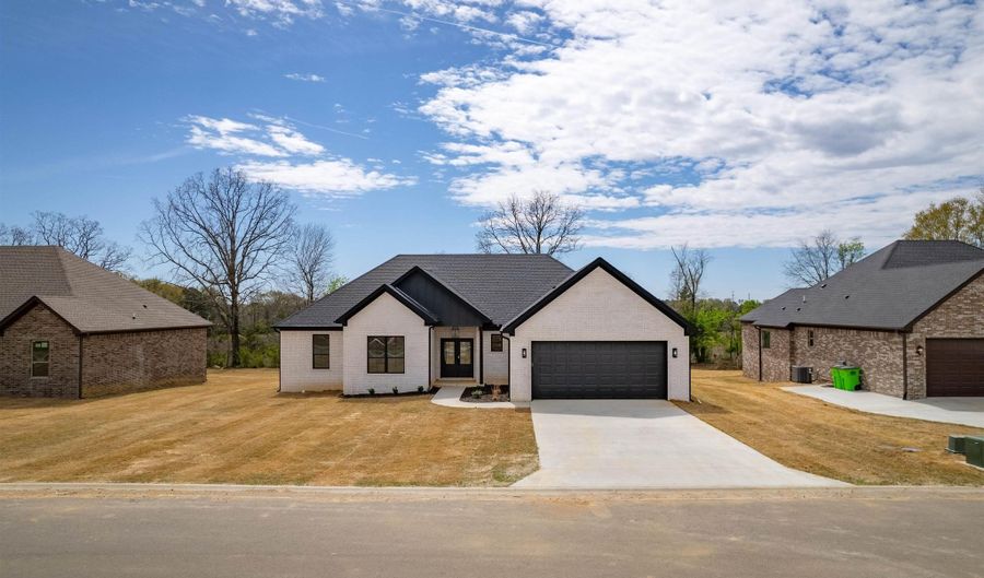240 Michelle Dr, Beebe, AR 72012 - 4 Beds, 2 Bath