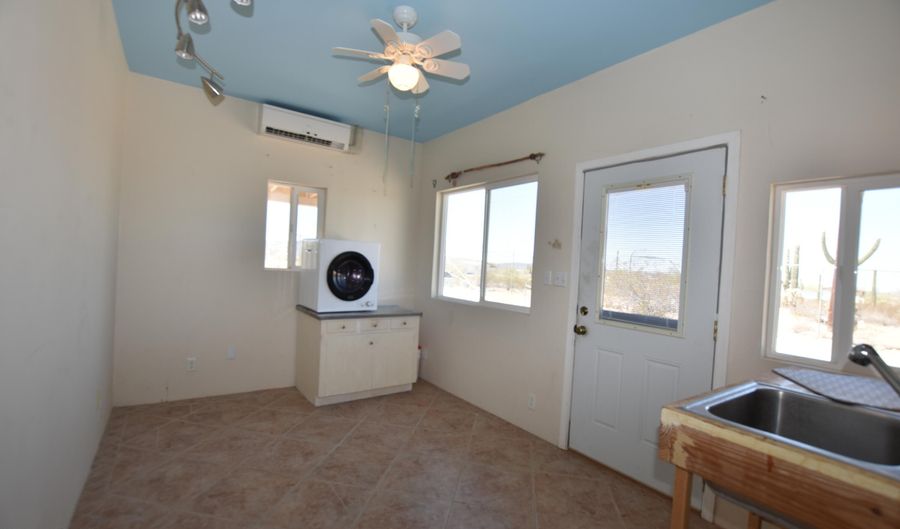 1140 W BRIGGS Rd, Ajo, AZ 85321 - 3 Beds, 2 Bath