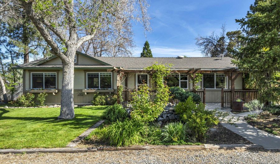1340 Topaz Ln, Gardnerville, NV 89460 - 3 Beds, 1 Bath