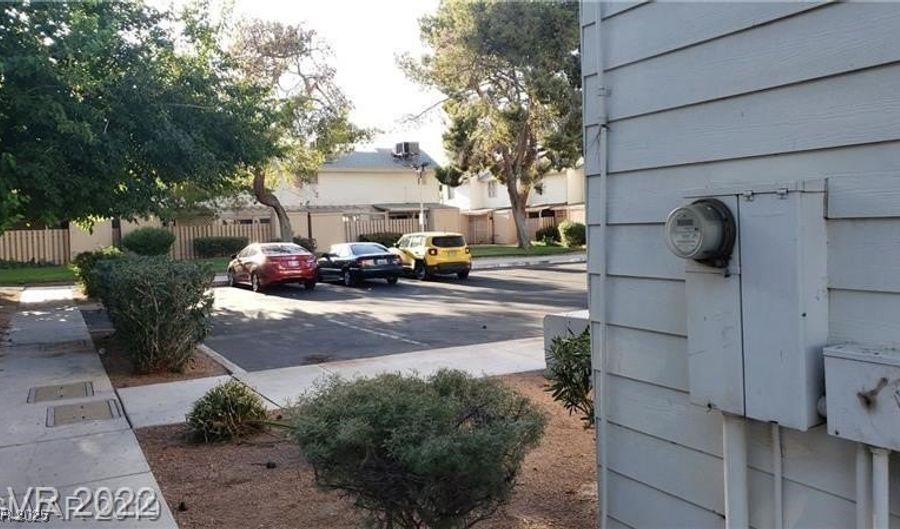 4770 TOPAZ St 79, Las Vegas, NV 89121 - 1 Beds, 1 Bath