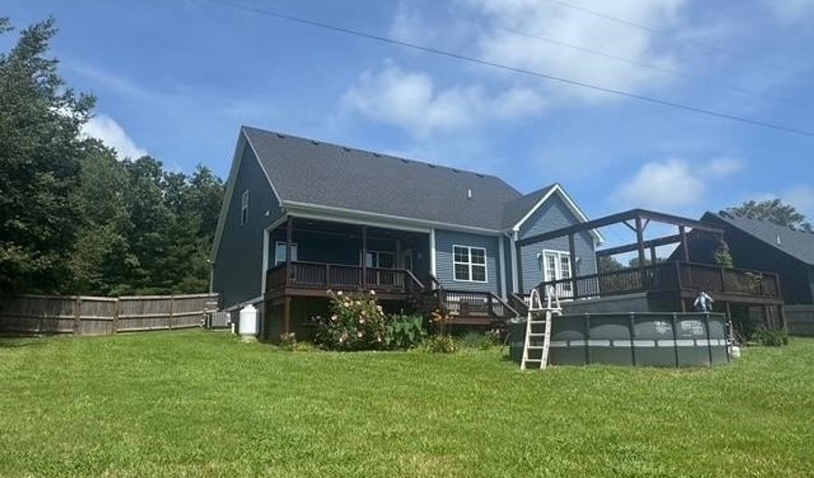 985 W G Talley Rd, Alvaton, KY 42122 - 4 Beds, 2 Bath
