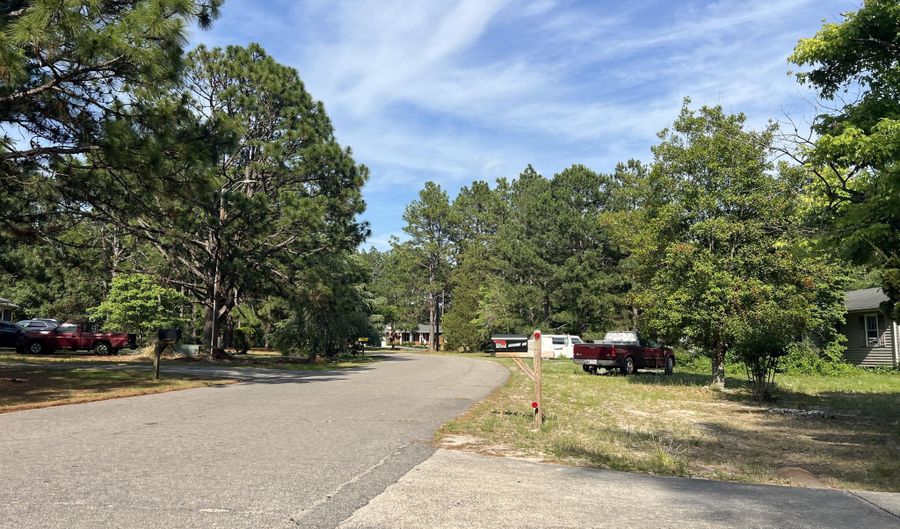 121 Forest Pl, Aberdeen, NC 28315 - 3 Beds, 1 Bath