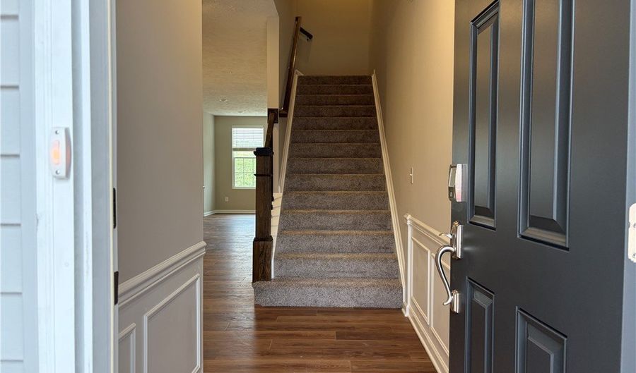 945-4 Memory Ln, Aurora, OH 44202 - 3 Beds, 3 Bath