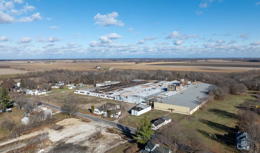 801 N MAIN St, Abingdon, IL 61410 - 0 Beds, 0 Bath