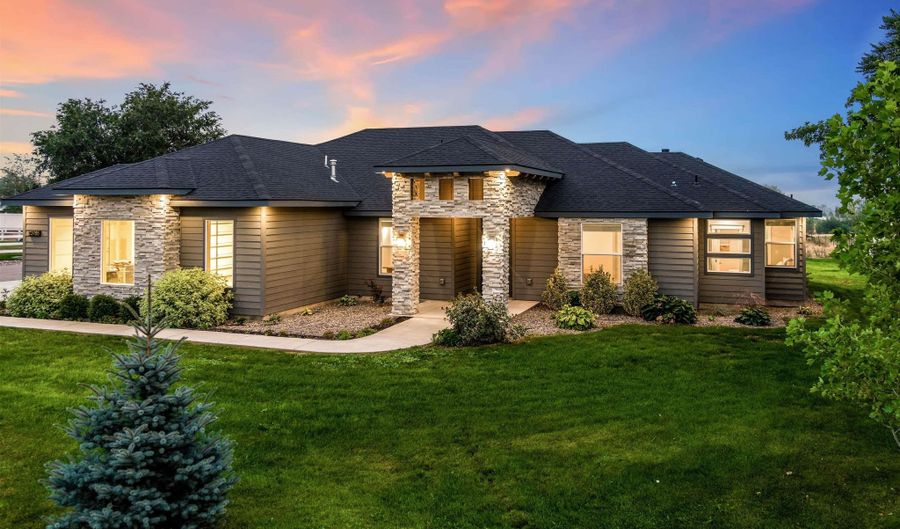 23985 Legends Ln, Caldwell, ID 83607 - 4 Beds, 3 Bath