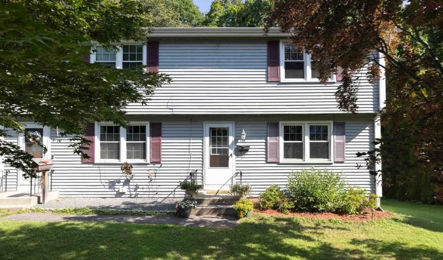 148 Skyridge Rd 148, Bristol, CT 06010 - 2 Beds, 2 Bath