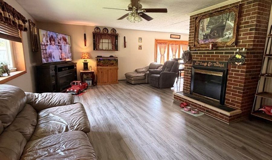 4583 COAL RIVER Rd, Arnett, WV 25007 - 3 Beds, 2 Bath