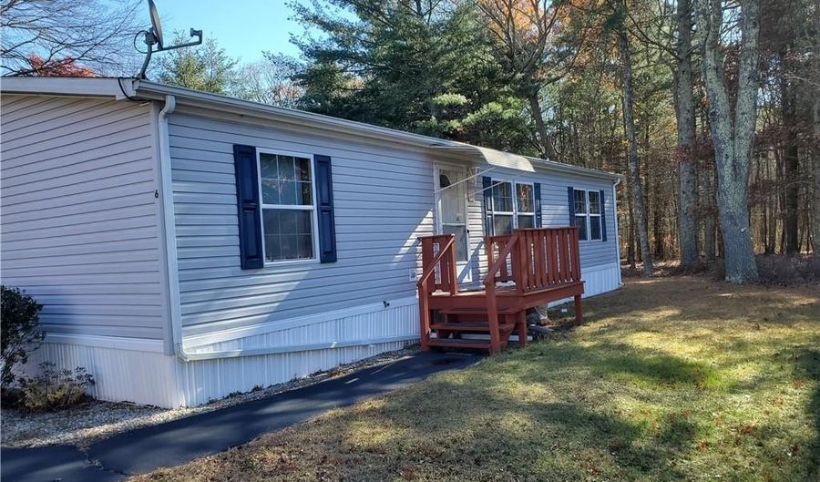 6 Giovanni Rose Ct, Coventry, RI 02816 - 3 Beds, 2 Bath