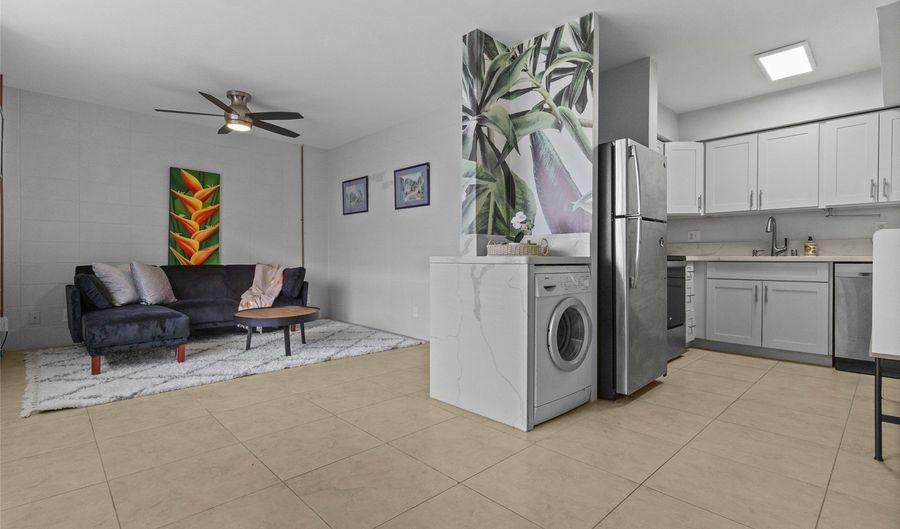 929 Ahana St 201, Honolulu, HI 96814 - 1 Beds, 1 Bath