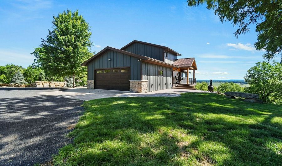 7040 Loy Rd, Arena, WI 53503 - 3 Beds, 3 Bath