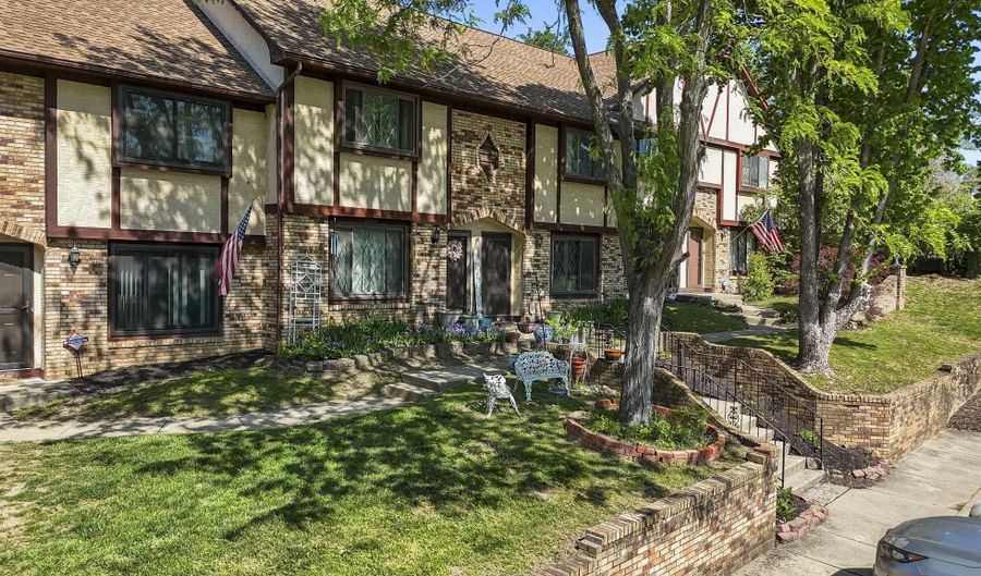 3032 Blendon Woods Blvd, Columbus, OH 43231 - 2 Beds, 2 Bath