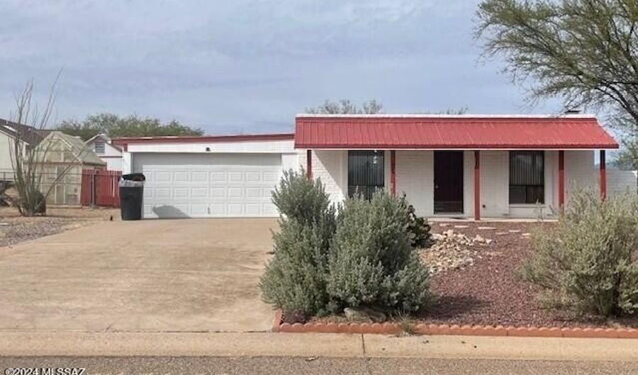 850 S Ridge Dr, Benson, AZ 85602 - 3 Beds, 2 Bath