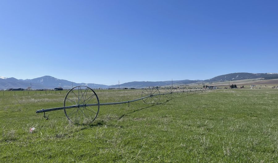 5860 BITTER CREEK Rd, Afton, WY 83110 - 9 Beds, 6 Bath