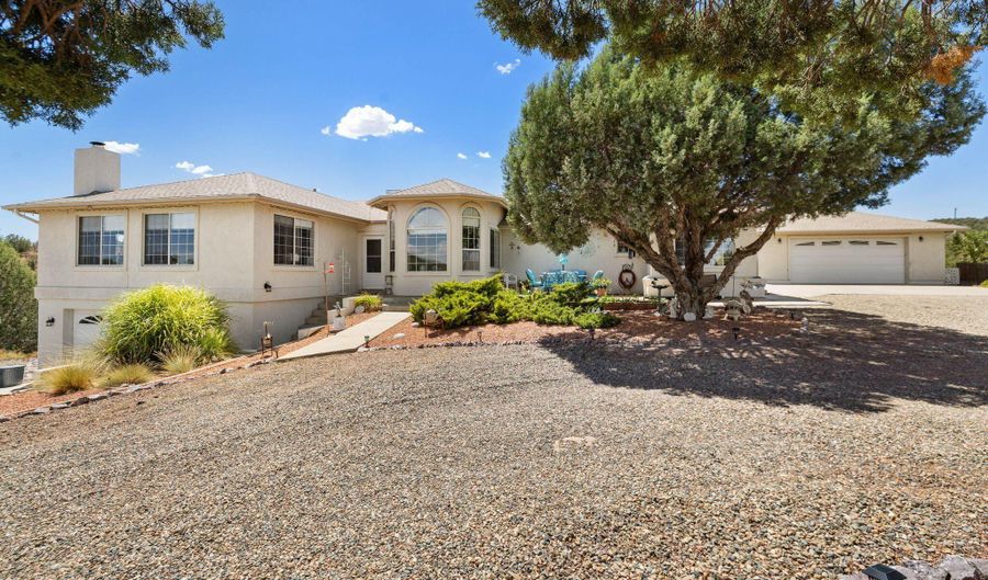 5400 N Skyhawk Rd, Chino Valley, AZ 86323 - 3 Beds, 4 Bath