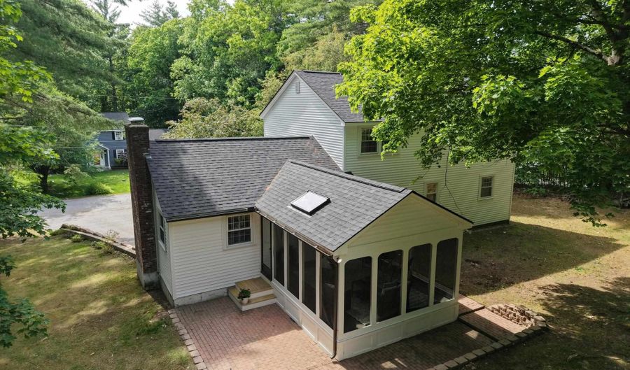 9 Northfield Rd, Amherst, NH 03031 - 4 Beds, 3 Bath