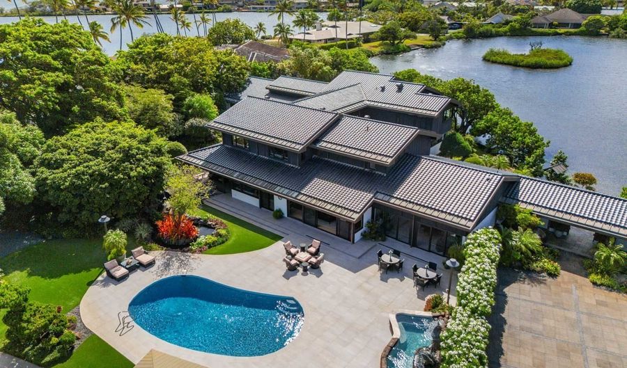 6015 Kalanianaole Hwy, Honolulu, HI 96821 - 5 Beds, 7 Bath