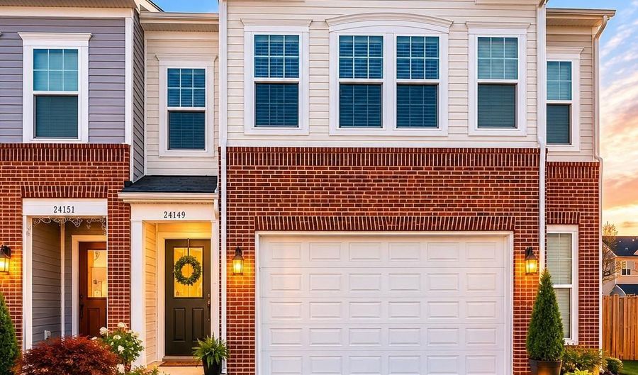 24640 GREYSTEEL Sq, Aldie, VA 20105 - 3 Beds, 3 Bath