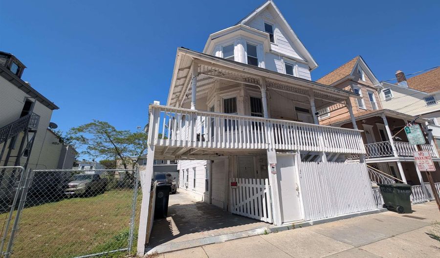 36 N Florida Ave 3, Atlantic City, NJ 08401 - 3 Beds, 1 Bath