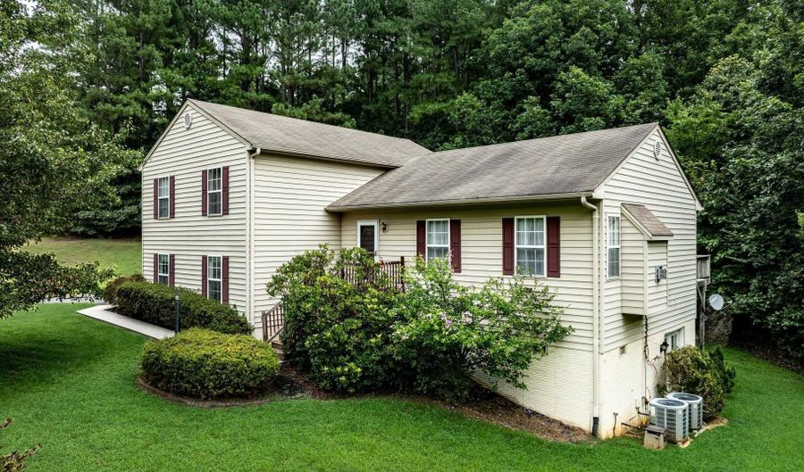 26 MAGNOLIA Ct, Barboursville, VA 22923 - 3 Beds, 3 Bath