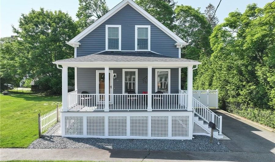 48 Garfield Ave, Bristol, RI 02809 - 3 Beds, 2 Bath