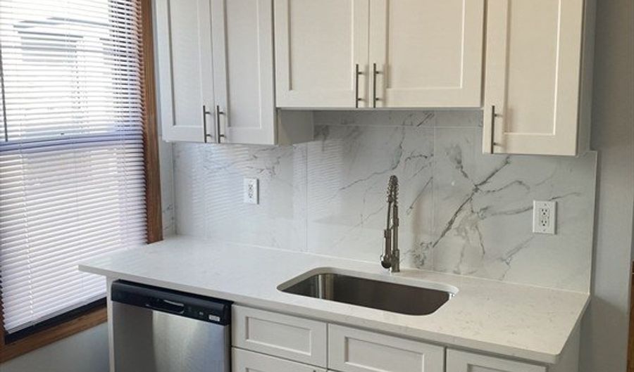 324 Summit Ave 3, Boston, MA 02135 - 3 Beds, 1 Bath