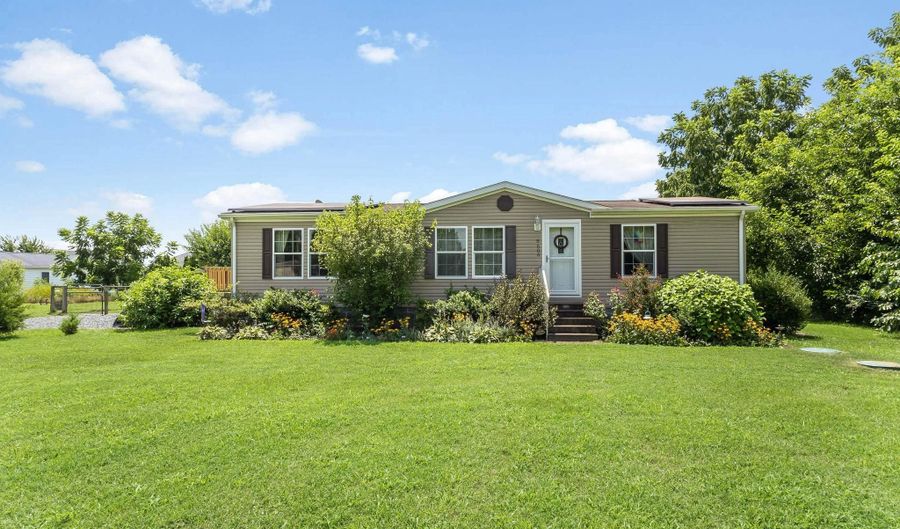 5606 MARTIN Rd, Bridgeville, DE 19933 - 3 Beds, 2 Bath