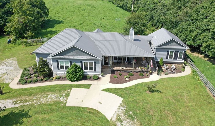 4372 Rube Smith Rd, Canmer, KY 42722 - 3 Beds, 3 Bath