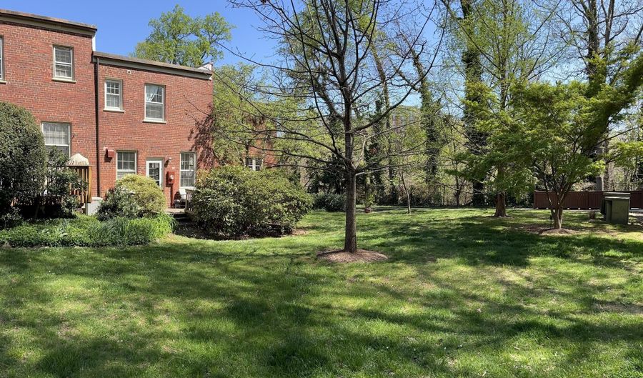 1201 S BARTON St 179, Arlington, VA 22204 - 2 Beds, 1 Bath