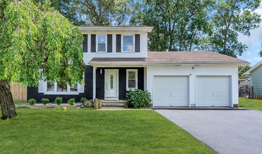 32 Belmont Ave, Bayville, NJ 08721 - 4 Beds, 3 Bath
