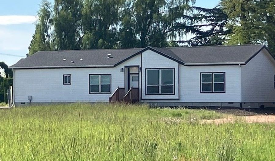 22412 Double Delight Ln, Aurora, OR 97002 - 4 Beds, 2 Bath
