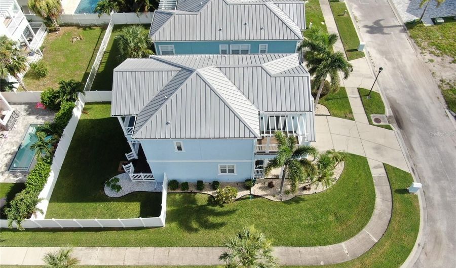 6545 SIMONE SHORES Cir, Apollo Beach, FL 33572 - 3 Beds, 4 Bath