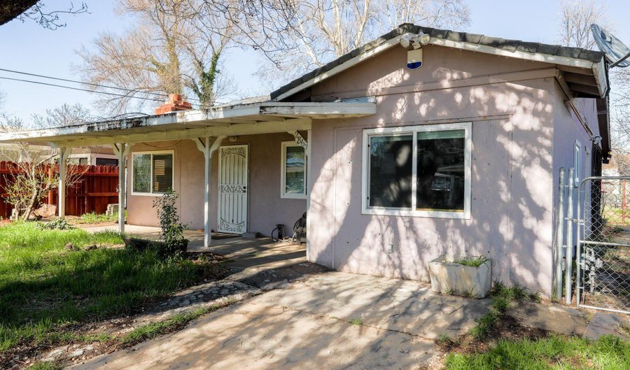 2867 Pinto Ln, Anderson, CA 96007 - 3 Beds, 1 Bath