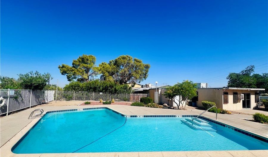 139 E Van Wagenen St, Henderson, NV 89015 - 2 Beds, 1 Bath