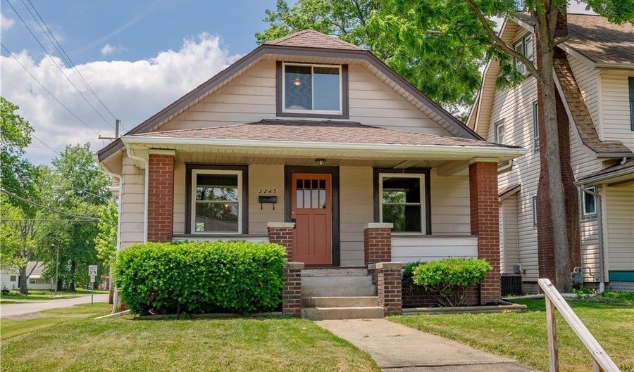 2245 Shunk Ave, Alliance, OH 44601 - 3 Beds, 1 Bath