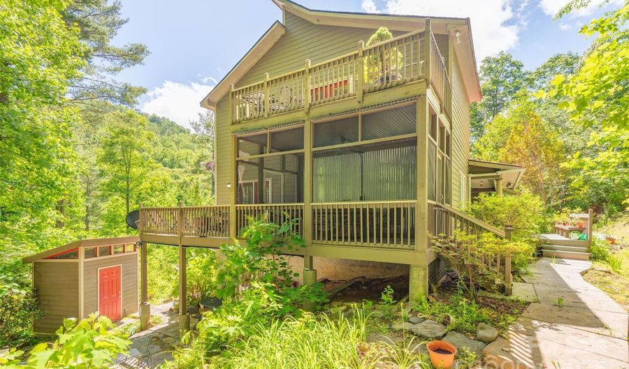 14 Shelton Branch Rd, Barnardsville, NC 28709 - 3 Beds, 3 Bath