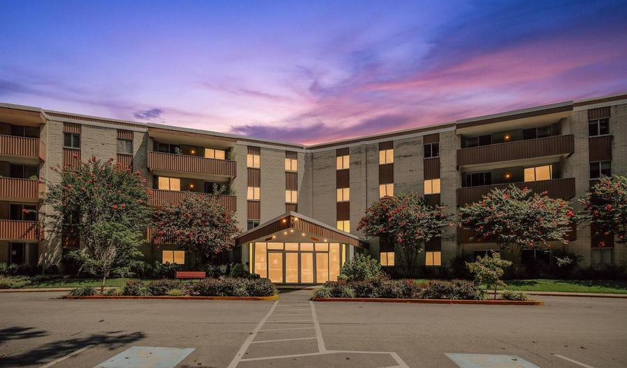 7505 DEMOCRACY Blvd A-417, Bethesda, MD 20817 - 2 Beds, 2 Bath