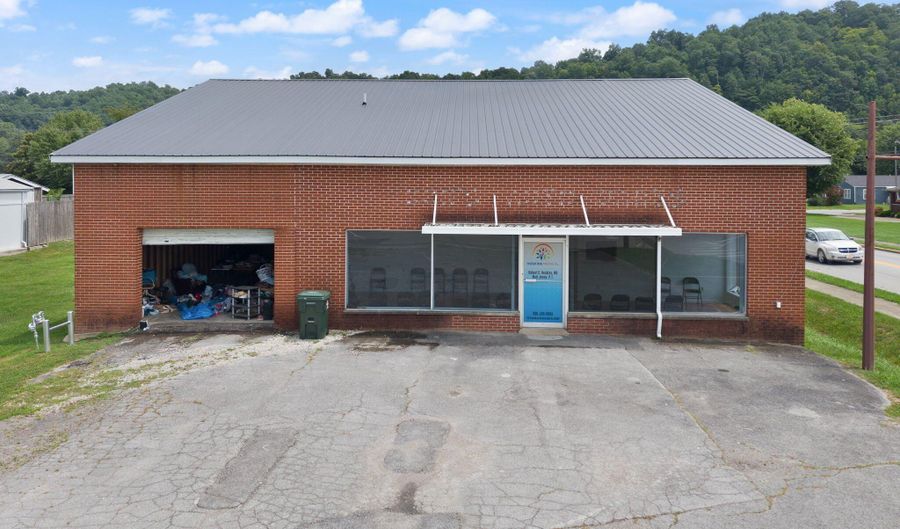 116 N Broadway, Barbourville, KY 40906 - 0 Beds, 0 Bath
