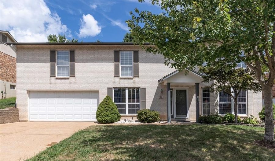 70 Wampler Dr, Arnold, MO 63010 - 3 Beds, 3 Bath