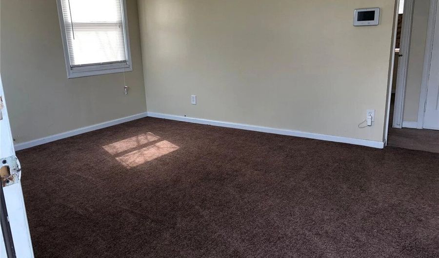 4416 E 144TH St, Cleveland, OH 44128 - 2 Beds, 1 Bath