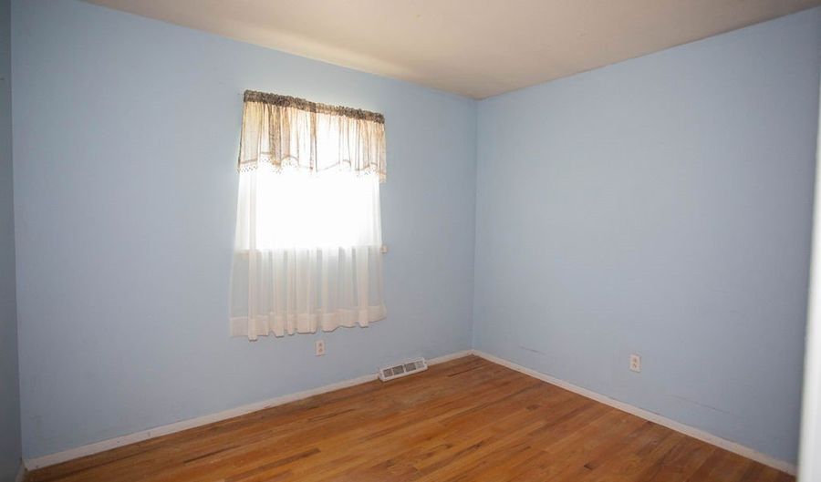 4150 Claridge Dr, Austintown, OH 44511 - 3 Beds, 2 Bath