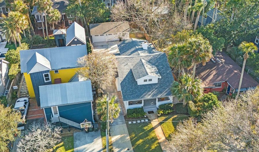 322 6TH St, Atlantic Beach, FL 32233 - 3 Beds, 3 Bath