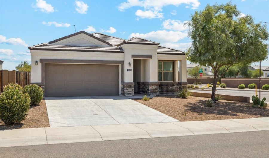 30759 W CLARENDON Ave, Buckeye, AZ 85396 - 3 Beds, 2 Bath