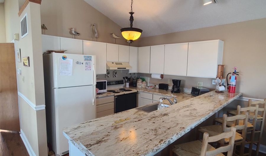 304 78th St, Avalon, NJ 08202 - 4 Beds, 3 Bath