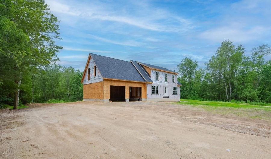 47 Brewster Rd, Barrington, NH 03825 - 4 Beds, 3 Bath