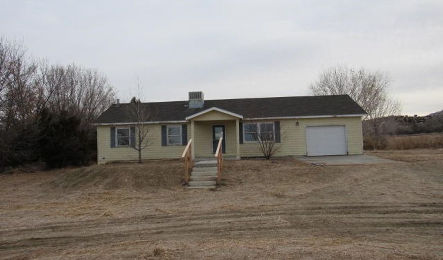 40 ROAD 4958, Bloomfield, NM 87413 - 3 Beds, 2 Bath