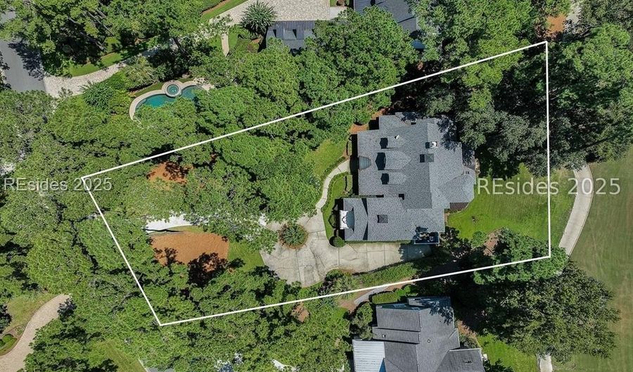 5 Berkeley Ct, Bluffton, SC 29910 - 5 Beds, 6 Bath